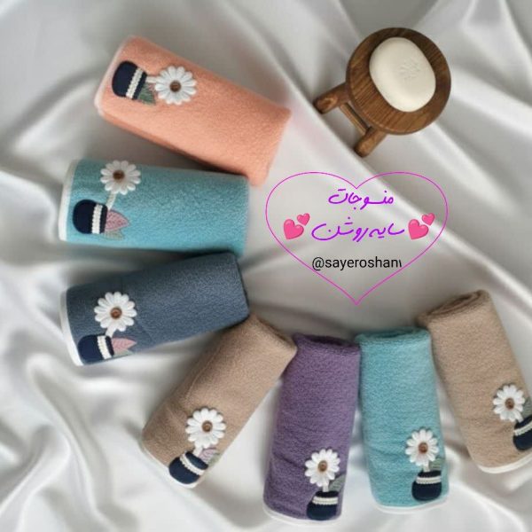 تصویر حوله دست و صورت پولیشی با الیاف نرم و جذب بالا